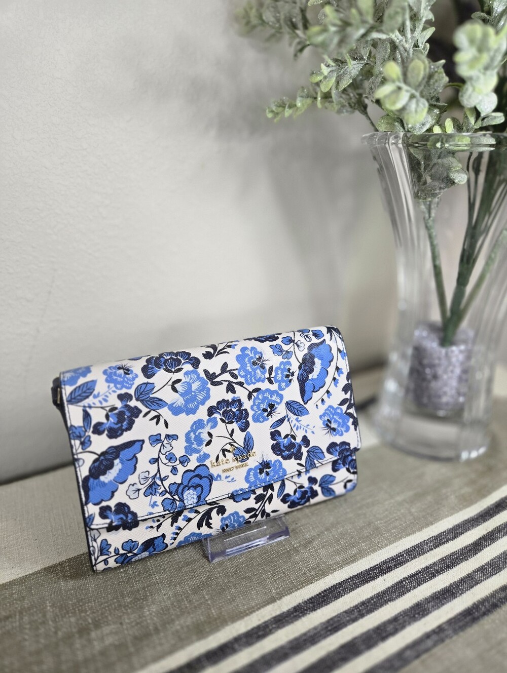 Kate Spade NWT Blue Floral Crossbody,  Perry